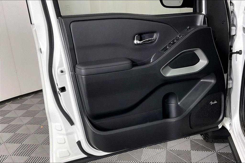 2024 Nissan Frontier Crew Cab SV