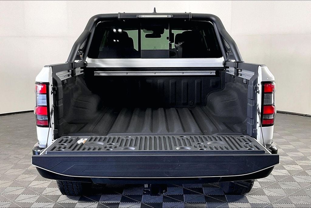 2024 Nissan Frontier Crew Cab SV