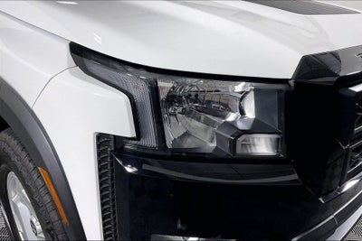 2024 Nissan Frontier Crew Cab SV