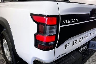 2024 Nissan Frontier Crew Cab SV