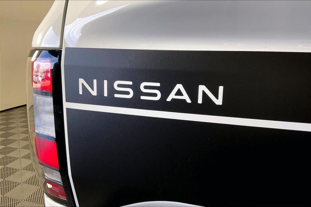 2024 Nissan Frontier Crew Cab SV