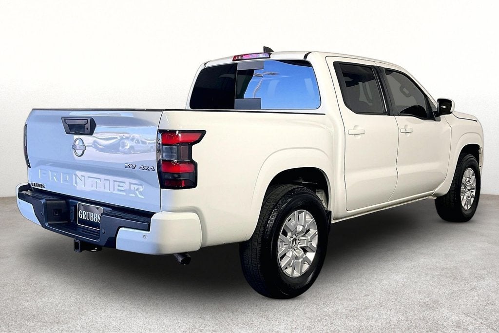 2024 Nissan Frontier SV