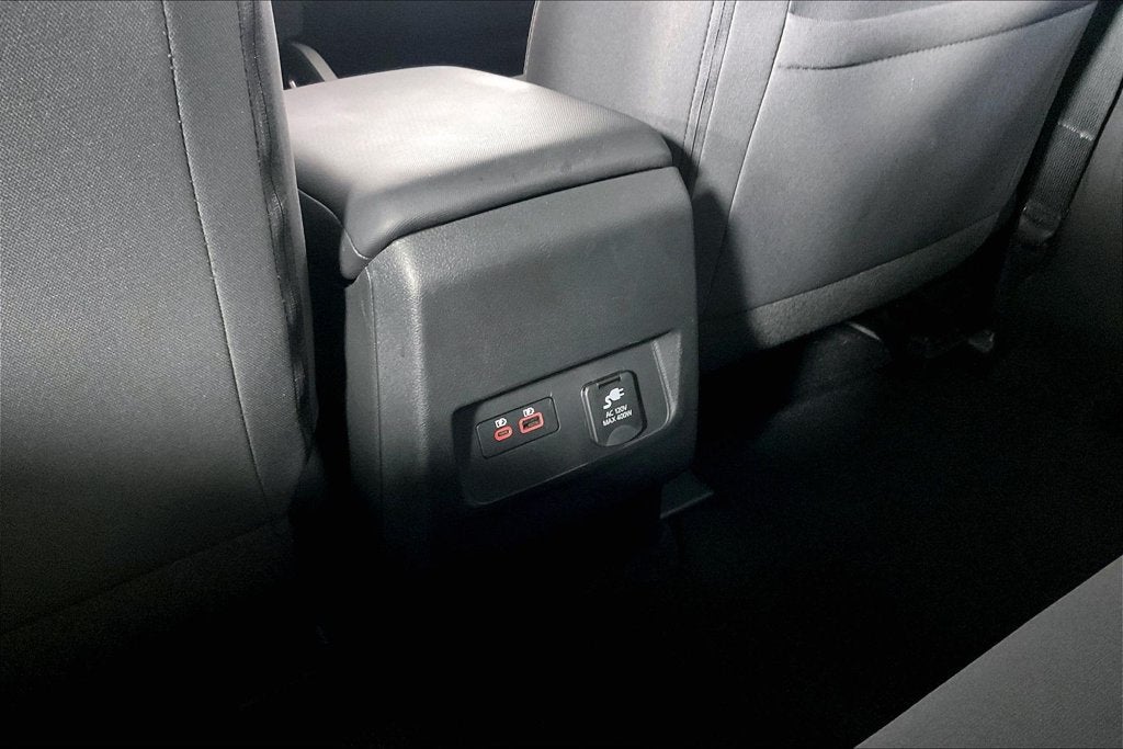 2024 Nissan Frontier SV