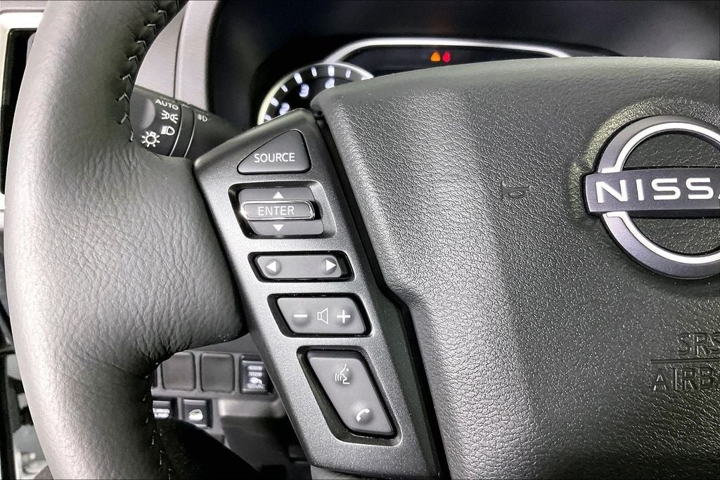 2025 Nissan Frontier Crew Cab SV