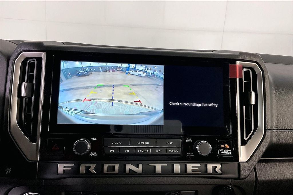 2025 Nissan Frontier Crew Cab SV