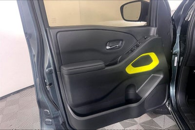 2027 Nissan Frontier SV