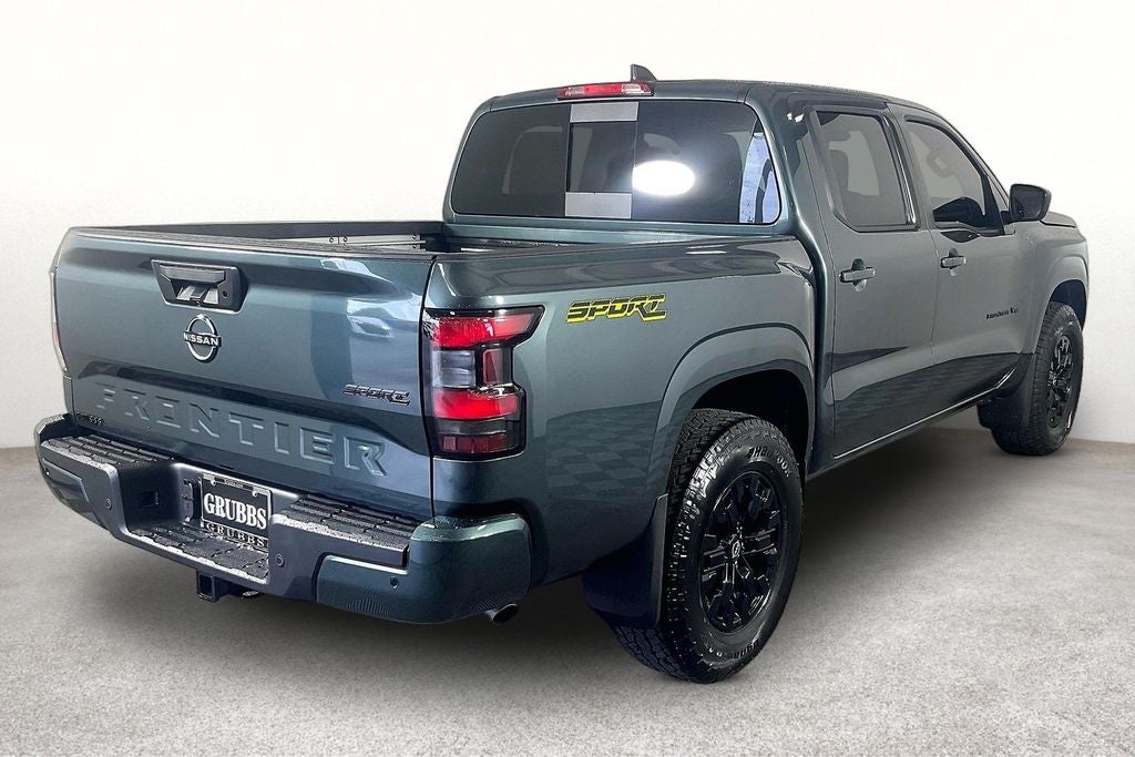 2027 Nissan Frontier SV