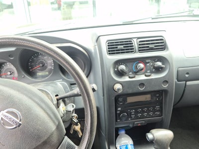 2002 Nissan Frontier XE V6