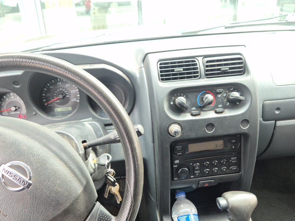 2002 Nissan Frontier XE V6
