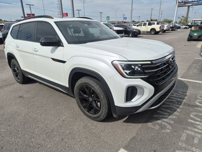 2024 Volkswagen Atlas 2.0T Peak Edition SEL
