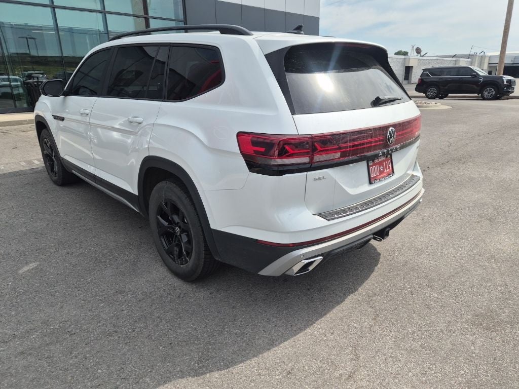 2024 Volkswagen Atlas 2.0T Peak Edition SEL