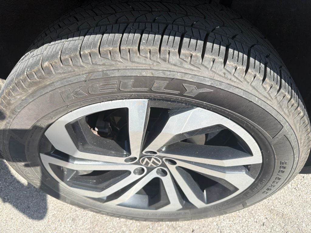 2021 Volkswagen Atlas Cross Sport 3.6L V6 SEL Premium