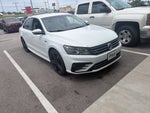 2018 Volkswagen Passat 2.0T R-Line