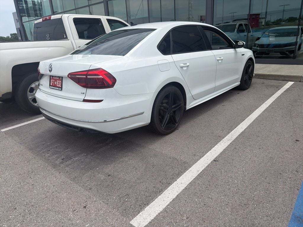 2018 Volkswagen Passat 2.0T R-Line