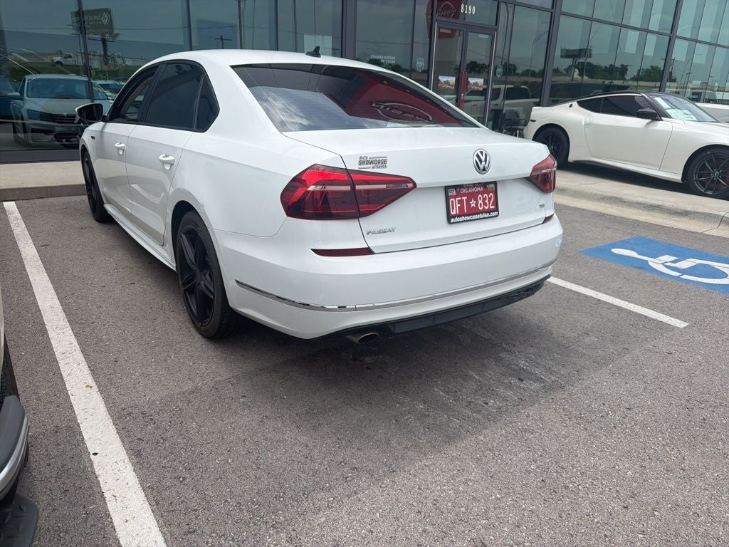 2018 Volkswagen Passat 2.0T R-Line