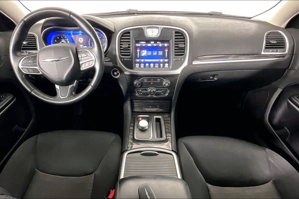 2019 Chrysler 300 Touring