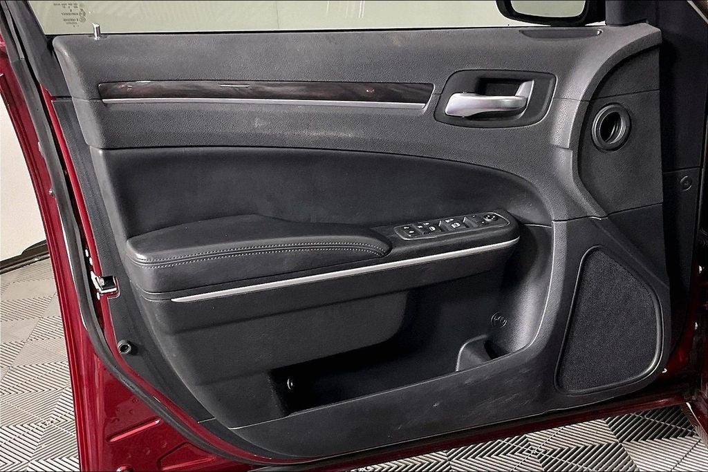 2019 Chrysler 300 Touring