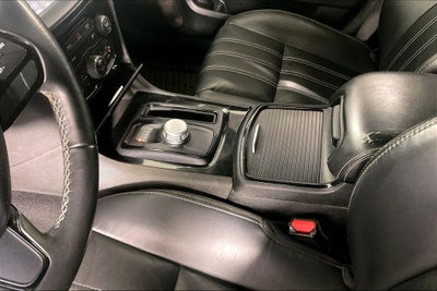 2019 Chrysler 300 S