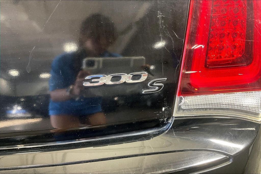 2019 Chrysler 300 S