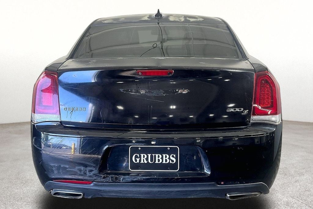 2019 Chrysler 300 S