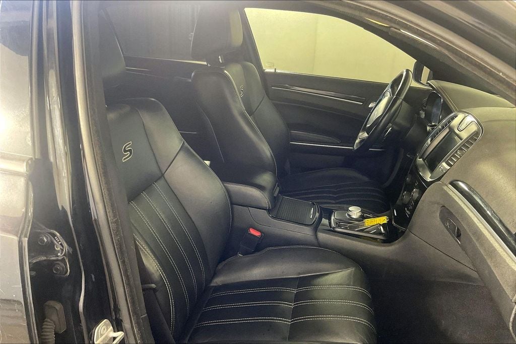 2019 Chrysler 300 S