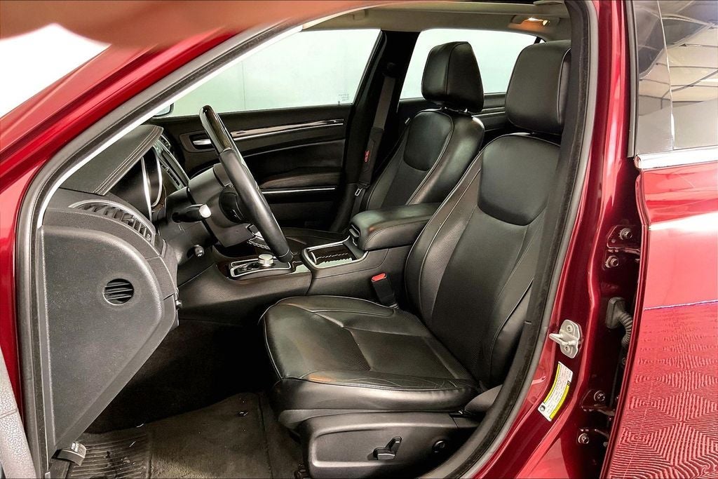 2018 Chrysler 300 Limited