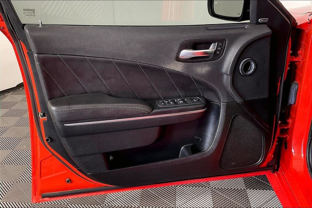 2018 Dodge Charger SXT Plus