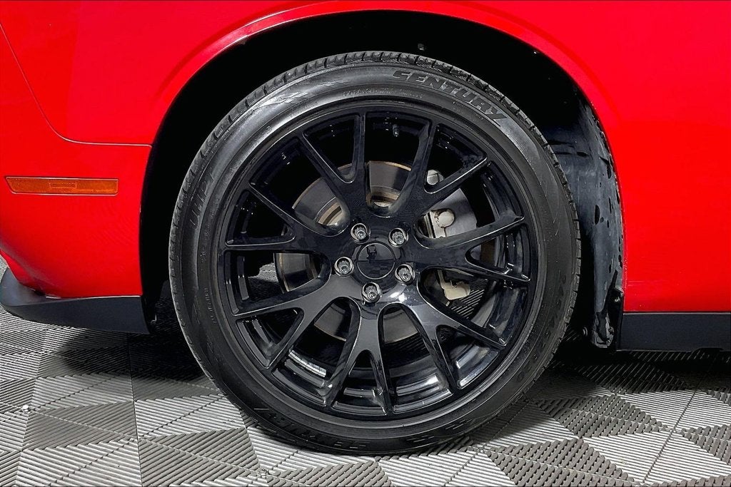 2015 Dodge Challenger SXT