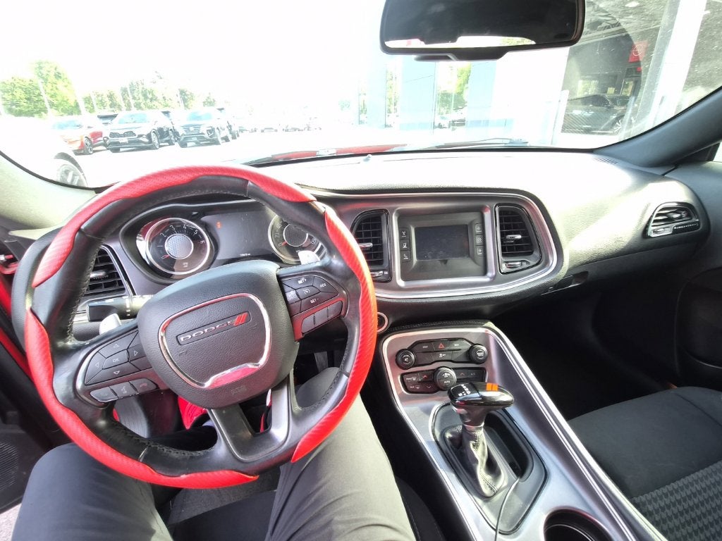 2015 Dodge Challenger SXT