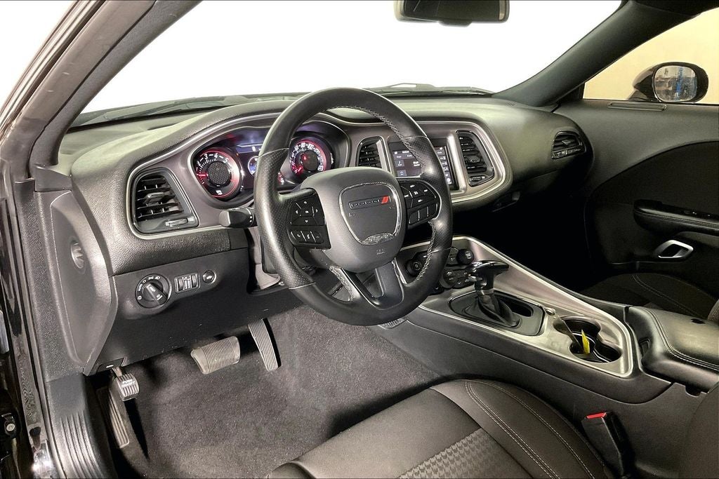 2022 Dodge Challenger SXT
