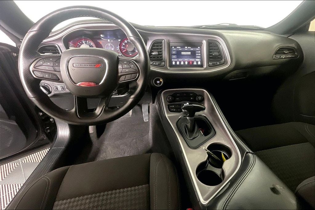 2022 Dodge Challenger SXT