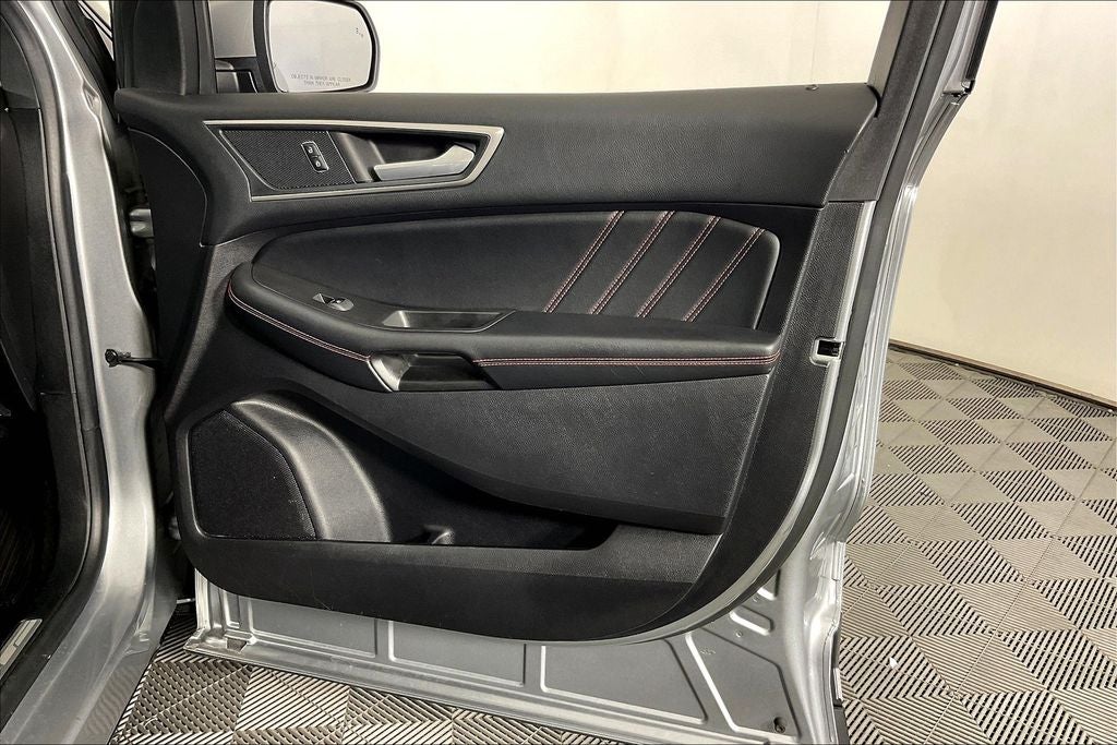 2021 Ford Edge ST Line