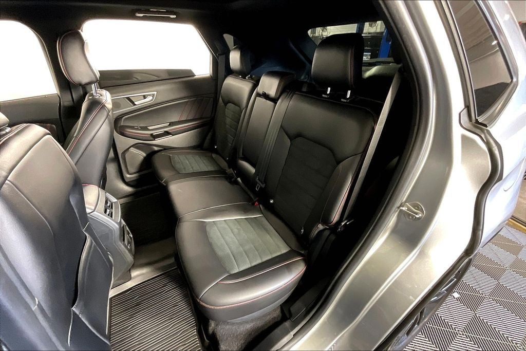 2021 Ford Edge ST Line