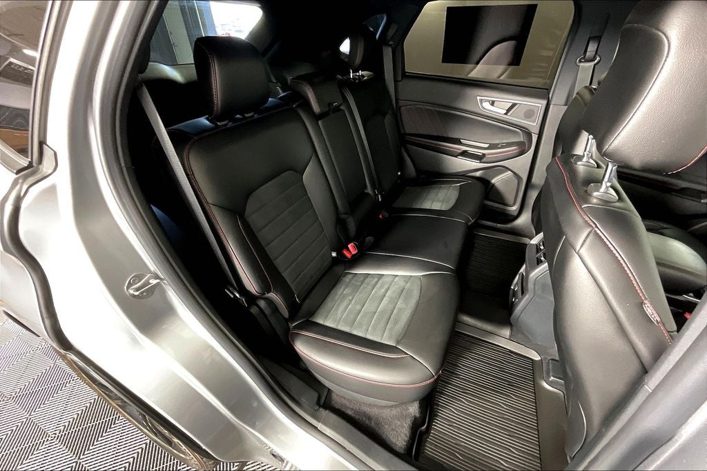 2021 Ford Edge ST Line