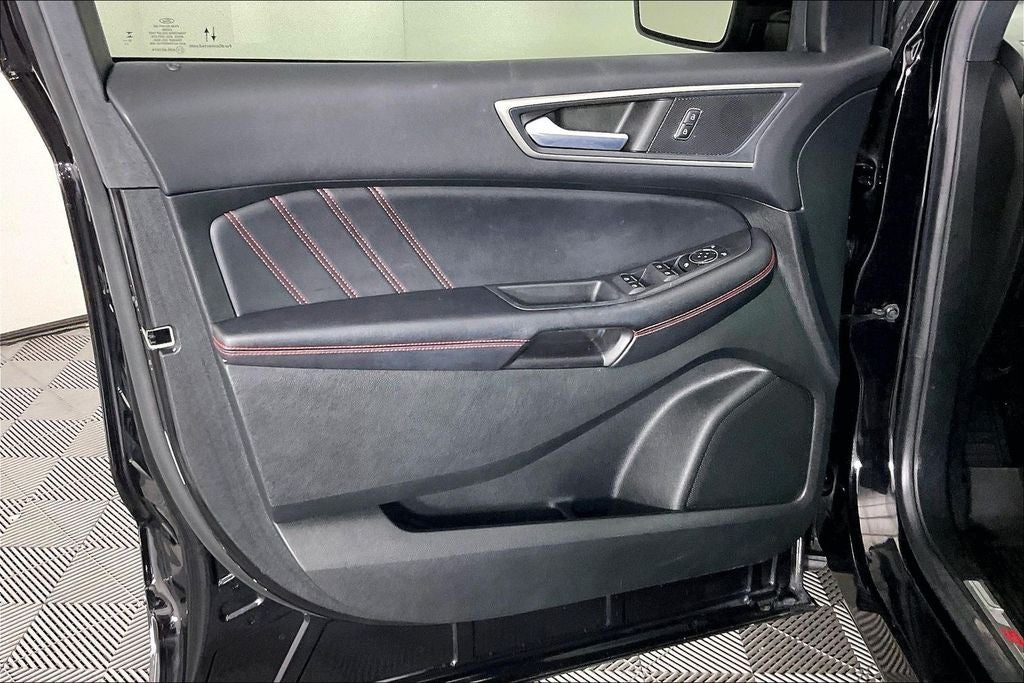 2023 Ford Edge ST Line