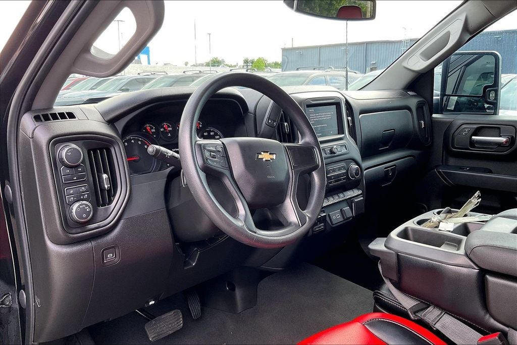 2024 Chevrolet Silverado 2500HD Custom