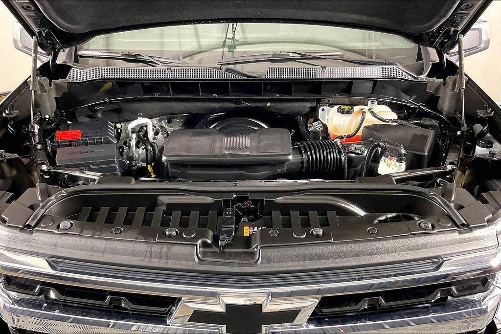 2024 Chevrolet Silverado 1500 LT LT1