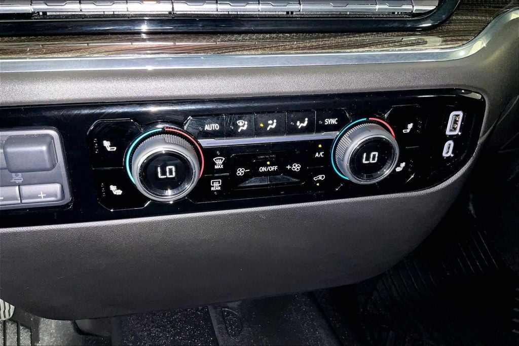 2024 Chevrolet Silverado 1500 LT LT1