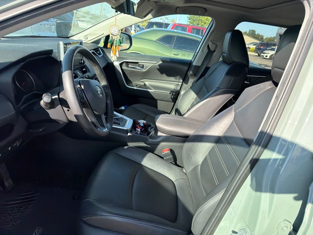 2021 Toyota RAV4 XLE Premium