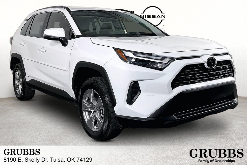 2025 Toyota RAV4 Hybrid XLE