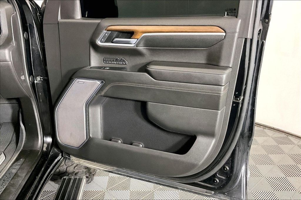 2022 Chevrolet Silverado 1500 High Country