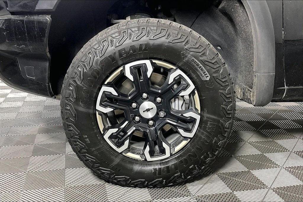 2025 Chevrolet Silverado 1500 ZR2
