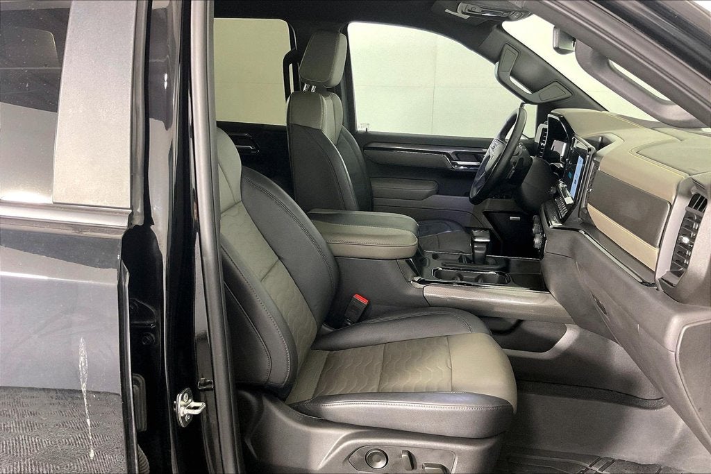 2025 Chevrolet Silverado 1500 ZR2