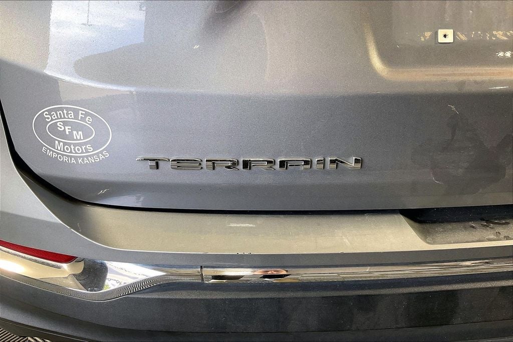 2023 GMC Terrain SLT