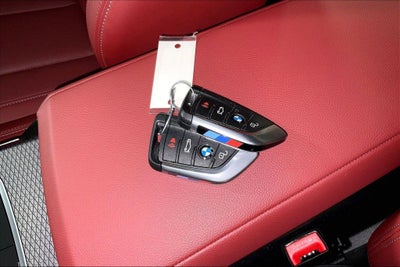 2025 BMW 3 Series 330i xDrive M Sport