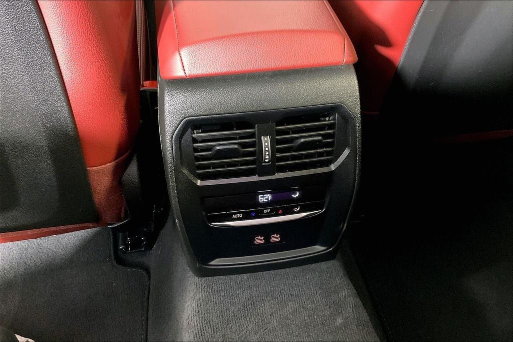 2025 BMW 3 Series 330i xDrive M Sport