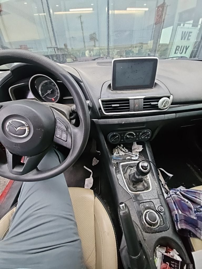 2015 Mazda Mazda3 i Sport