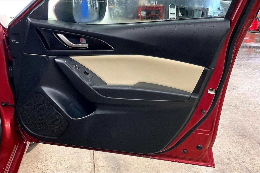 2015 Mazda Mazda3 i Sport