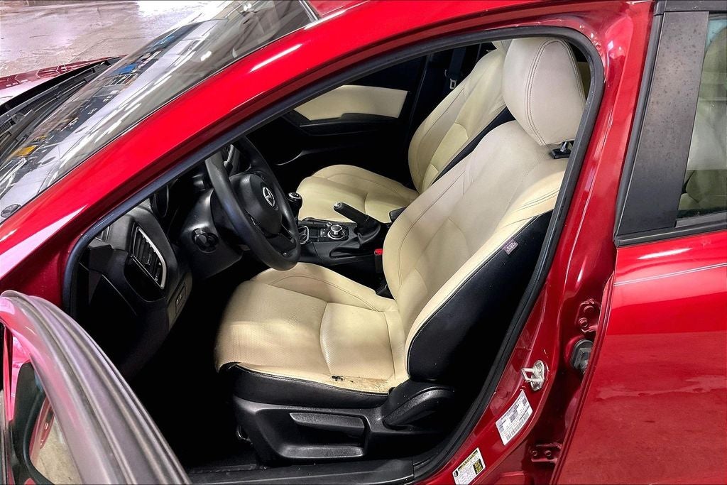 2015 Mazda Mazda3 i Sport