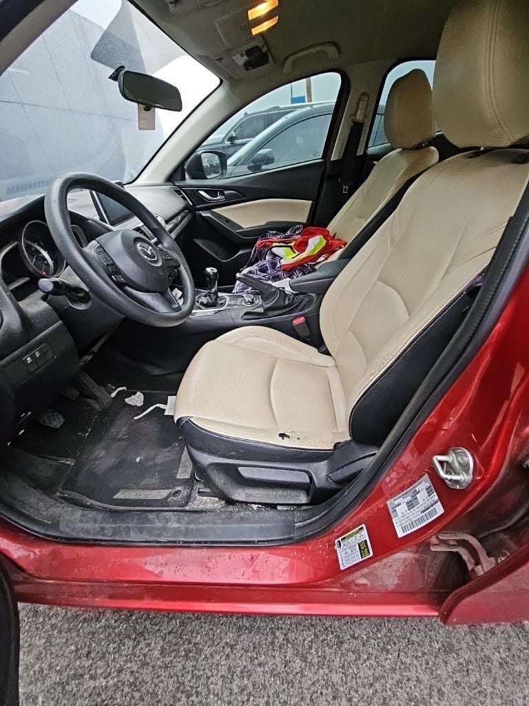 2015 Mazda Mazda3 i Sport